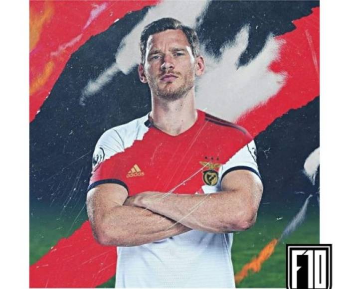 Jan Vertonghen es nuevo jugador del Benfica. El central belga, de 33 años y procedente del Tottenham Hotspurs, firmará por tres temporadas con el cuadro luso y se pondrá a las órdenes de Jorge Jesús, el flamante nuevo entrenador de 'las águilas'. Ahora falta por saber si Benfica también podrá fichar a Edinson Cavani, por el que sigue negociando.