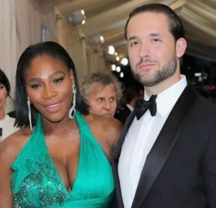 La boda de un millón de dólares: Serena Williams se casó con Alexis Ohanian, el papá de su beba. En Nueva Orleans hubo 250 invitados, incluidos su hermana Venus, Wozniacki, Beyonce, Jay Z, Kim Kardashian y Eva Longoria.