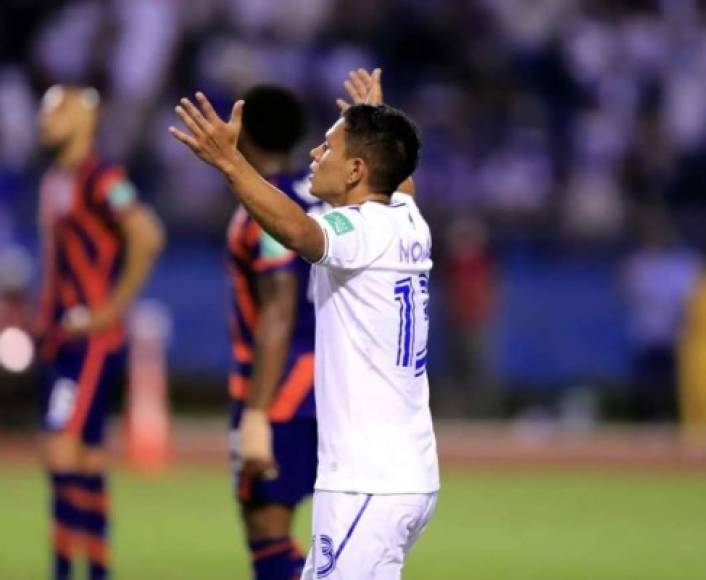 Bryan Moya - El delantero del 1º de Agosto de Angola marcó el gol que puso a ganar a Honduras ante Estados Unidos. Se le vio bien en ataque, siempre buscó la portería rival. Tuvo participación en los tres juegos, titular en dos y entrando de cambio en el 64 ante los salvadoreños.