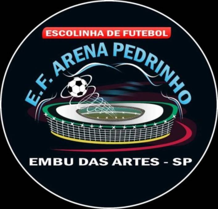 Con mucho esfuerzo, el ex jugador del Real España y Olimpia hoy cuenta con una escuela de fútbol en Brasil a la que llamó: 'Arena Pedrinho'.