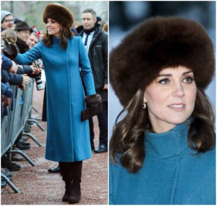 La pareja pasó el día en Oslo, donde exploraron el Parque de Esculturas Princess Ingrid Alexandra dentro de los jardines del Palacio. Kate se puso unas botas de gamuza marrón combinadas con un sombrero de piel falsa y un abrigo azul turquesa.<br/>
