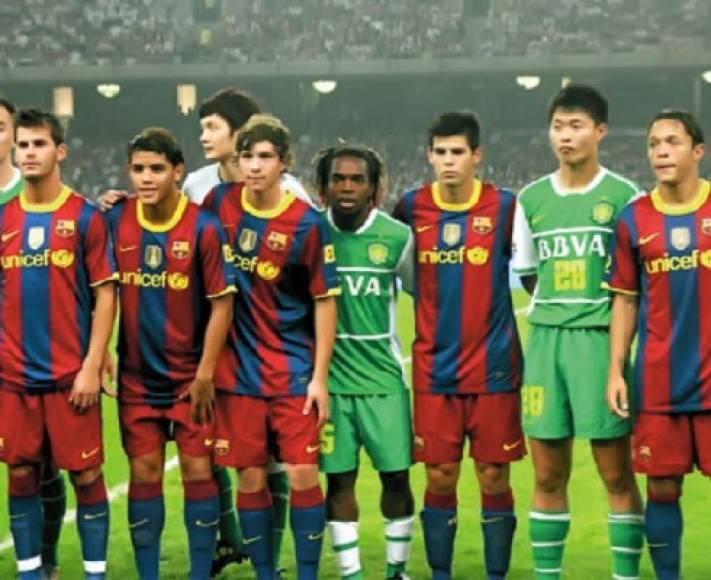 Pery Martínez vivió grandes momentos con el club chino e inclusive se llegó a enfrentar al FC Barcelona en partido amistoso. Tras la noticia de su muerte, los aficionados del Beijing Guoan le han hecho un emotivo homenaje.