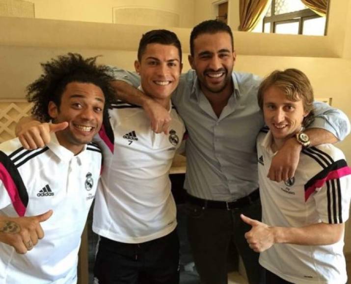 Badr Hari en su momento llegaba a España para compartir con Cristiano Ronaldo y de paso conocer a la plantilla del Real Madrid.