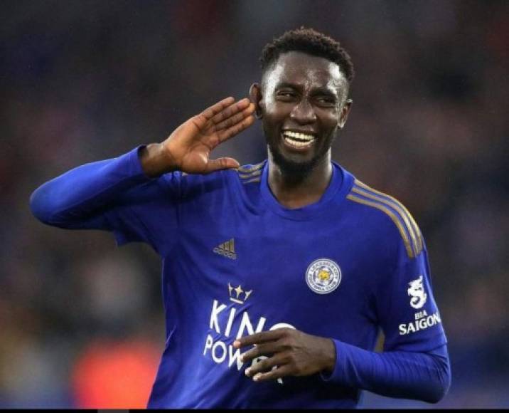 El mediocentro Wilfred Ndidi, es uno de los objetivos del Manchester United con vistas al próximo curso. El nigeriano, que ha completado su cuarta temporada en el Leicester City, es elegido por los red devils para su centro del campo como, apunta el Express.