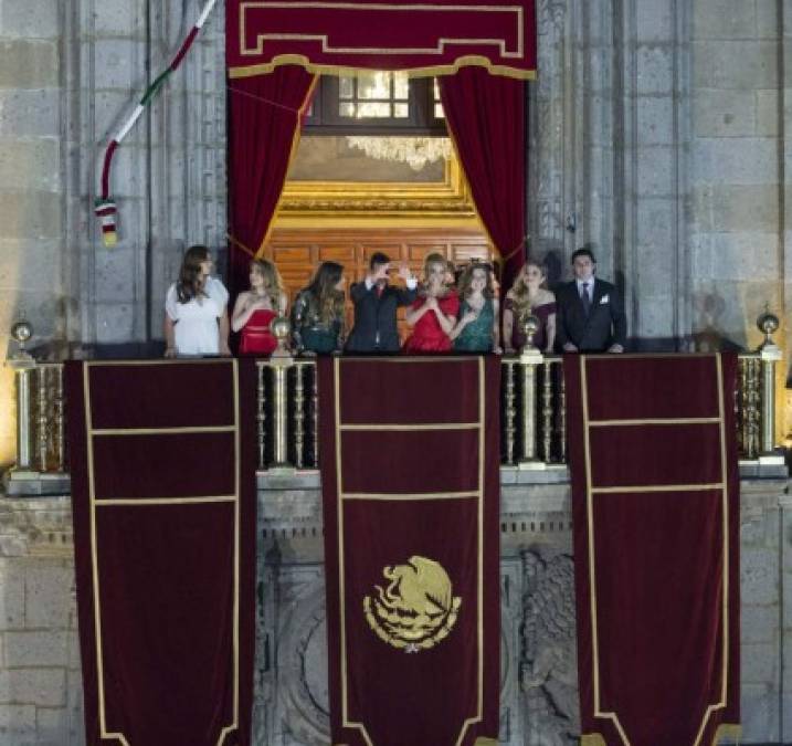 Sofía, que tenía 15 años cuando su padrastro recibió la presidencia de México, ha estado en el centro de la polémica por sus lujos.