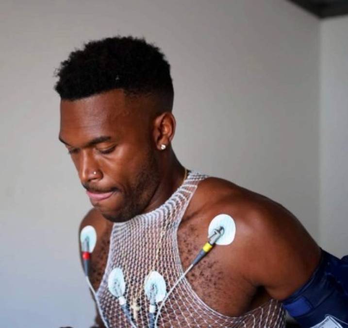 El delantero internacional inglés Daniel Sturridge, 31 años, exjugador del Manchester City, Chelsea, Bolton, Liverpool, West Bromwich Albion y Trabzonspor de Turquía, comenzará a entrenar con el Mallorca, según ha anunciado el club balear.<br/><br/>El jugador ha aceptado la invitación cursada por el equipo español para que participe en los entrenamientos de la primera plantilla 'dentro de su proceso de preparación', subraya el conjunto bermellón.