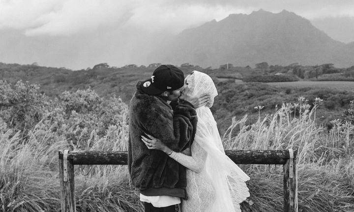 Justin y Hailey Bieber llevan casados casi seis años, cuando se comprometieron en Nueva York tras solo dos meses como pareja y celebraron la ceremonia más tarde en Carolina del Sur.