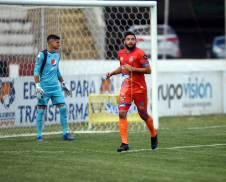 El defensa Michael Osorio, que jugó el torneo pasado con Marathón, debutó con la UPN y marcó el primer gol del campeonato. Se lo hizo al Motagua.