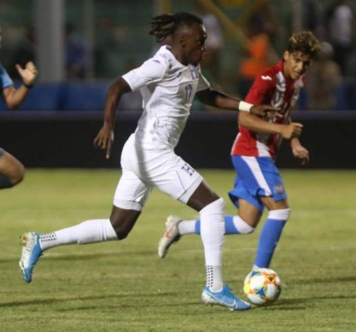 Alberth Elis: No estuvo de inicio ante Puerto Rico y ante los chilenos será titular. El delantero estará por la banda derecha, milita en el Houston Dynamo de la MLS.<br/>