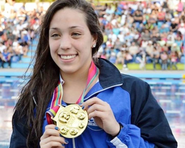 Ana Castellanos: La nadadora hondureña ha tenido grandes actuaciones. Se hizo del oro en 200 metros combinado y con tiempos de 2 minutos, 26 segundos y 14 centésimas en el Campeonato Centroamericano y del Caribe de Natación, Cccan.