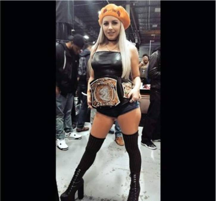 'Realmente quiero ser una Superestrella de la WWE', escribió Lexi Belle hace un mes en su cuenta de Instagram, junto a una imagen donde aparece con el título de la compañía.