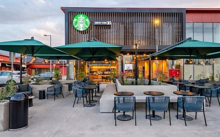 Además de los cafés de especialidad, Starbucks también compra café hondureño para la preparación de las bebidas principales que vende en sus tiendas, según indica su página oficial. 