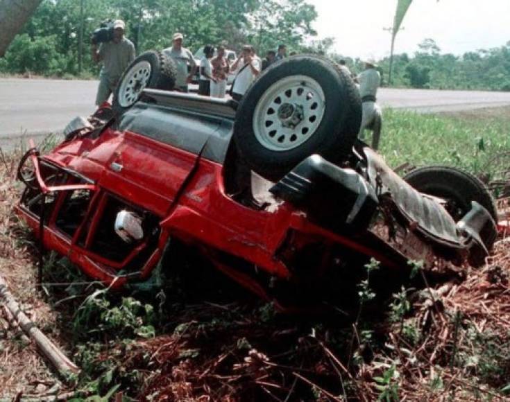 La integrante del grupo famoso TLC murió un día como hoy pero hace 19 años en un accidente de tráfico en La Ceiba, Honduras, se manejan varias hipótesis del caso, pero concluyeron que fue un accidente donde ella rebasó un carro y un camión la obligó a salirse del carril y chocar contra unos árboles, sobrevivieron ocho personas en el accidente que ella murió.<br/><br/>Foto: Max Trujillo