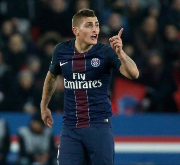 Según The Sun, el Chelsea va a por todas con Marco Verratti y va a hacer una oferta de 65 millones de euros al PSG para hacerse con el centrocampista italiano. Sin embargo, no va ser fácil. El propio jugador ha dicho que está feliz en París y tratará de utilizar este nuevo ofrecimiento para mejorar su salario, que ronda los 140.000 euros a la semana.