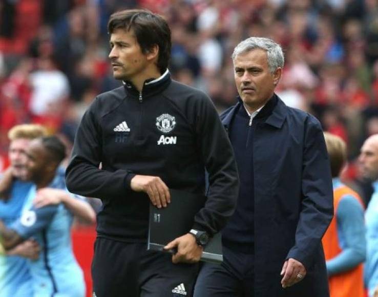 El Manchester United ha anunciado que Rui Faria, ayudante de Mourinho durante diecisiete años, dejará de ser su segundo una vez concluya la presente temporada.