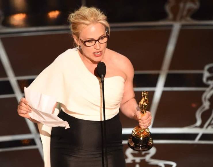 Patricia Arquette brindó un poderoso discurso al recibir su Oscar por mejor actriz de reparto.