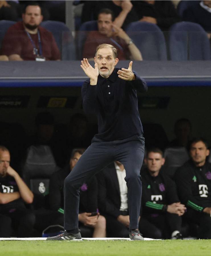 Thomas Tuchel dando indicaciones en el Bernabéu.