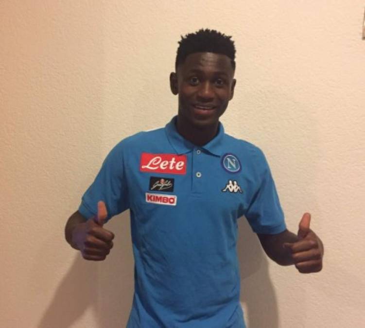 El futbolista guineo-italiano Amadou Diawara recala en las filas del Napoli procedente del Bolonia. El pivote de 19 años firma hasta 2021.