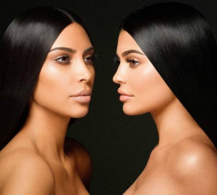 Tal suma se deriva de su prolífico negocio de maquillaje, Kylie Cosmetics, que ya sobrepasa con creces la fortuna de su famosa hermana Kim Kardashian (Forbes la estima en $350 millones de dólares).<br/>