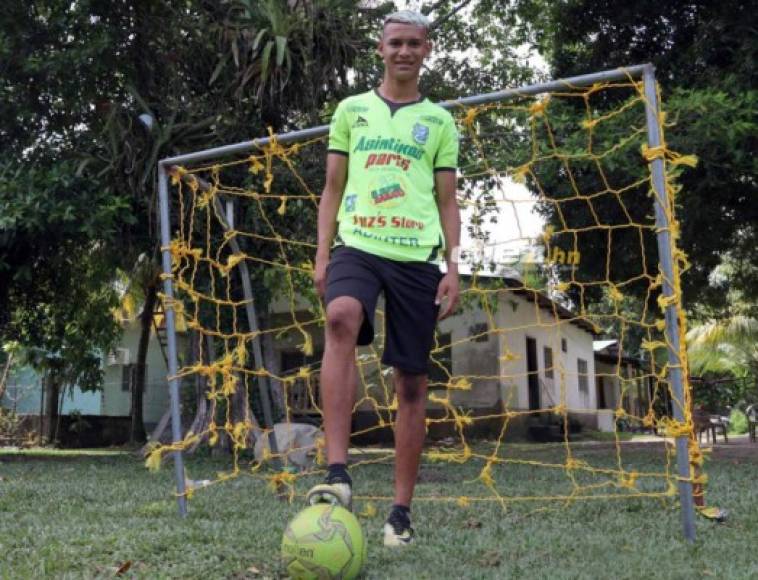 Kervin Arriaga: El mediocampista decidirá en la próxima campaña su futuro. El Olimpia y Marathón le han hecho ofertas al Platense por sus servicios, por lo que la última palabra la tiene el jugador.