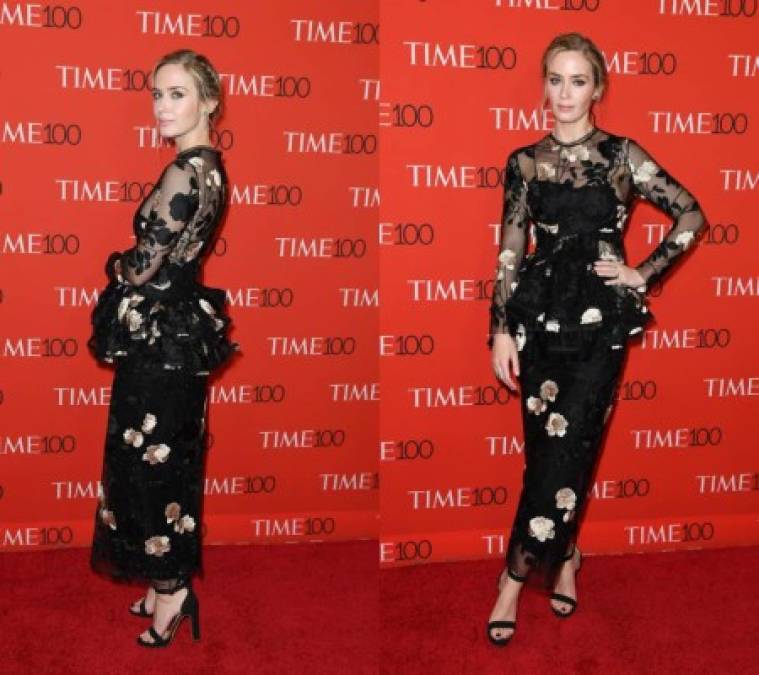 Emily Blunt lució resplandeciente con un vestido negro de Brock Collection con flores bordadas.<br/>La actriz de Mary Poppins completo el look con un peinado y maquillaje sencillo