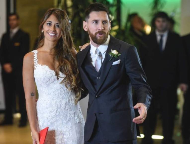 Lionel Messi (30 años) y su pareja, Antonela Roccuzzo (29), con quien tiene dos hijos, Thiago (4) y Mateo (1), se casaron este viernes en su Rosario natal ante unos 260 invitados, AFP / EITAN ABRAMOVICH