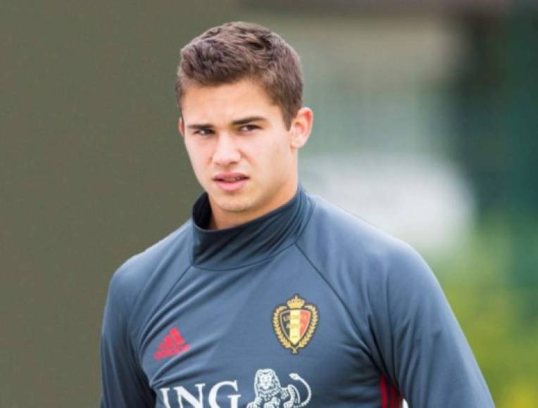 Leander Dendoncker es el único jugador belga que milita en su liga. Juega en el Anderlecht y es compañero de Andy Nájar.<br/>