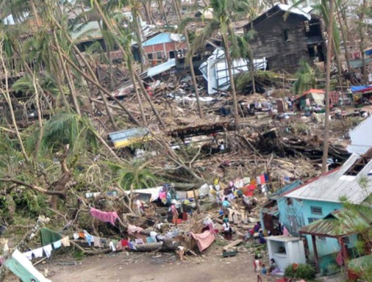 Ciclón Nargis<br/><br/>El ciclón se registró en Birmania en 2008. Los fuertes vientos provocaron que el fenómeno se convirtiera en una ola gigante que se llevó por delante 35 kilómetros de la costa de Birmania. Más de 150,000 personas murieron y hubo más de 50,000 desaparecidos.