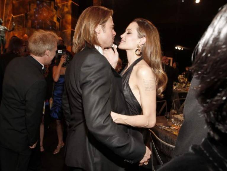 Angelina Jolie encontró en Brad Pitt al hombre perfecto. La pareja hizo pública su relación en enero de 2006 con el anuncio de que estaban esperando un hijo.