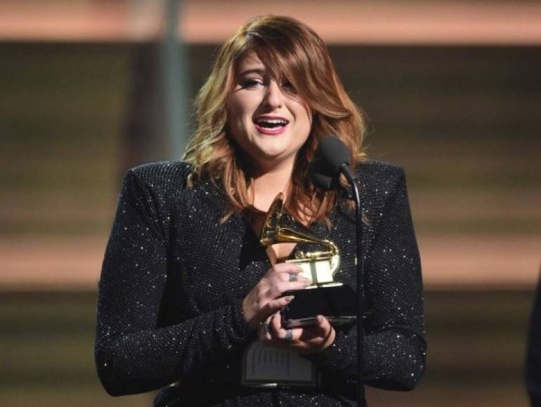 La estadounidense Meghan Trainor recibió este lunes en Los Ángeles el Grammy al Mejor Artista Nuevo.