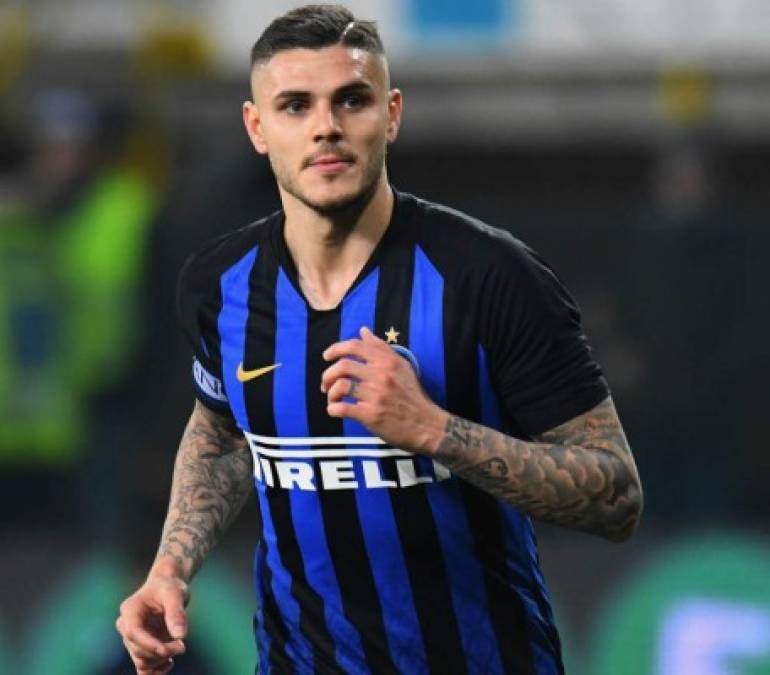 Mauro Icardi: La pareja y representante del argentino, Wanda Nara, habló en Tiki Taka del futuro del delantero: 'Estoy cansada de decir que quiere quedarse en el Inter. El primer día de mercado apagaré el teléfono. ¿Si han llegado propuestas? Sí, pero se quedará en el Inter'.