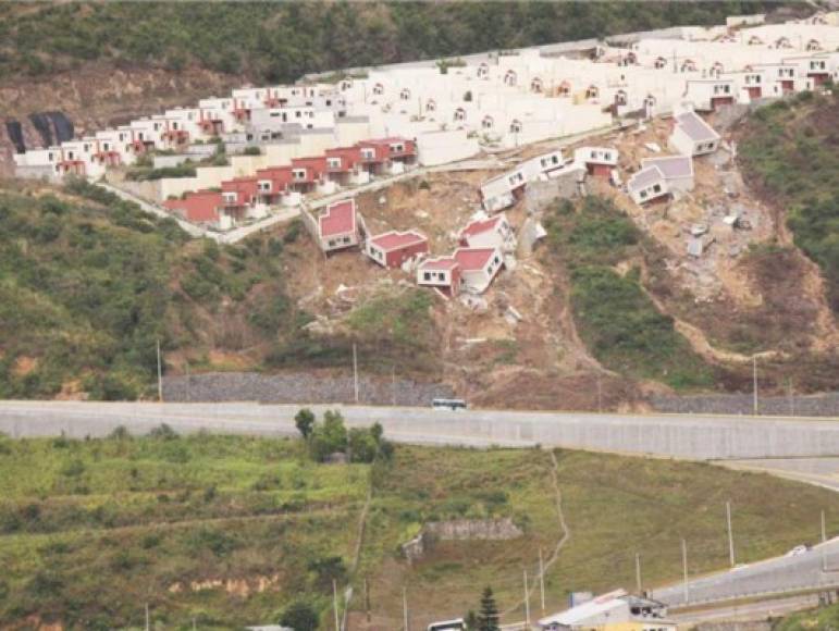 Según investigaciones, la construcción de Ciudad del Ángel fue financiada con dinero de un consorcio guatemalteco en sociedad con empresarios hondureños.