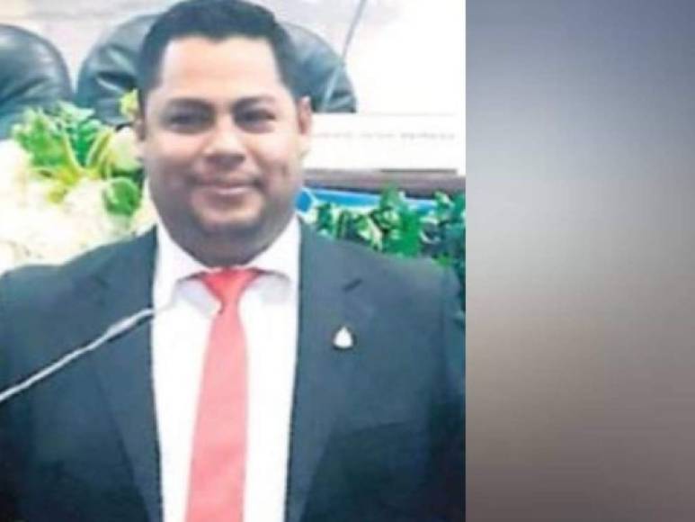 Óscar Armando Martínez Baca diputado por el departamento de Olancho.