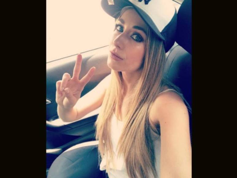 En su cuenta de Instagram, Carmen comentó que una periodista le pidió una alta cantidad de dinero para no revelar unas fotos íntimas suyas.