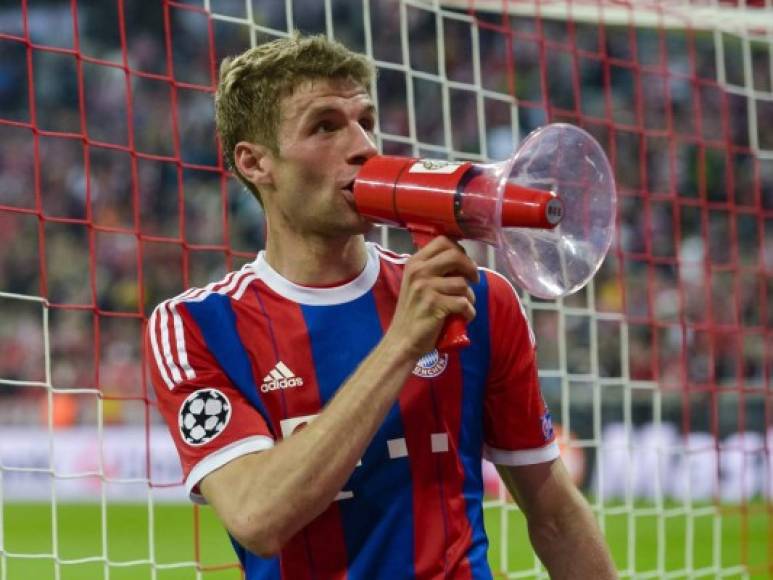 Chelsea, Arsenal, Juventus y Liverpool, según Sport Bild, están interesados en el fichaje de Thomas Müller. No obstante, el Bayern Múnich niega que el jugador esté en venta y el atacante tiene contrato con el club alemán hasta 2021.