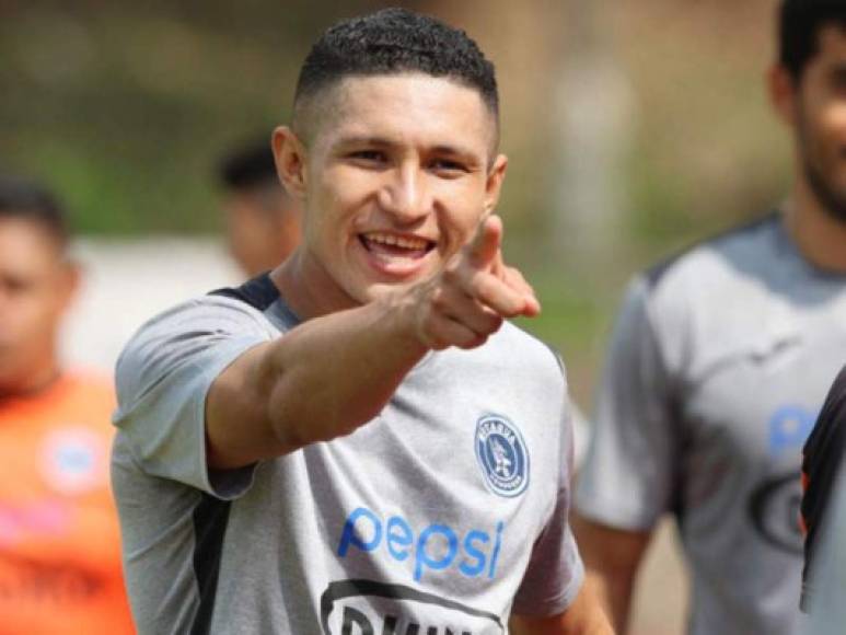 Héctor Castellanos: El jugador del Motagua hará dupla en la contención con Carlos Pineda.