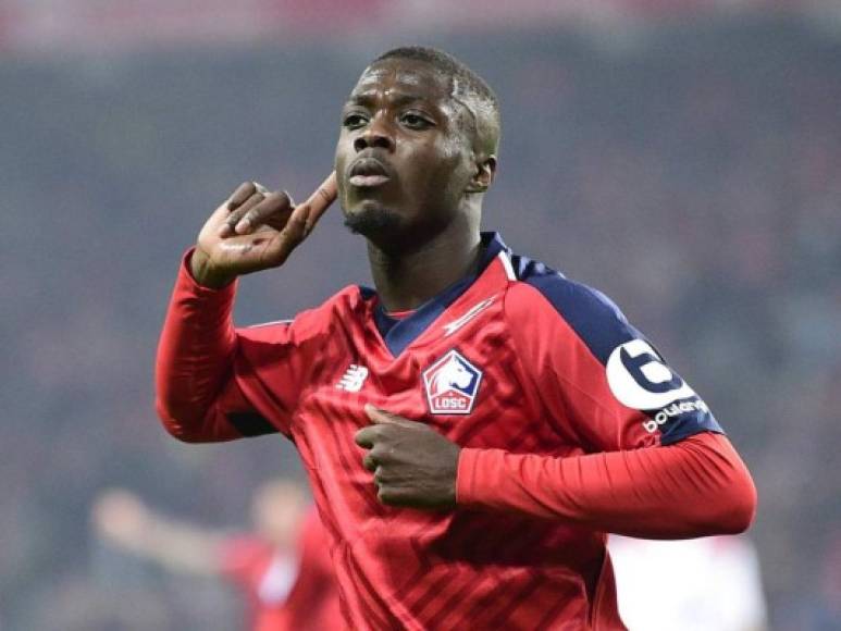 El diario francés L'Equipe ha informado que el Liverpool ha hecho una oferta por Nicolas Pépé. El campeón de Europa habría ofrecido 70 millones de euros por el delantero costamarfileño del Lille. Tiene 24 años y también lo pretenden Arsenal y Manchester United.