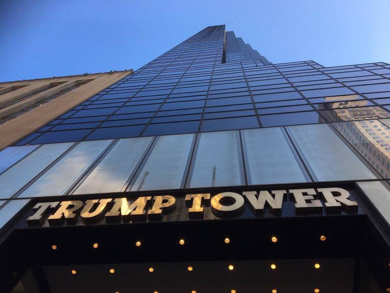 La Torre Trump era uno de los símbolos más destacados del anterior mandatario estadounidense y ha sido foco de manifestaciones en los últimos años.