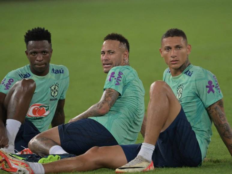 Neymar, Vinicius Jr. y Richarlison, son señalados por organizar una fiesta luego del empate contra Venezuela