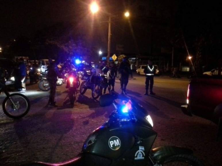 Autoridades policiales acordonaron fuertemente el bulevar del Sur de San Pedro Sula.