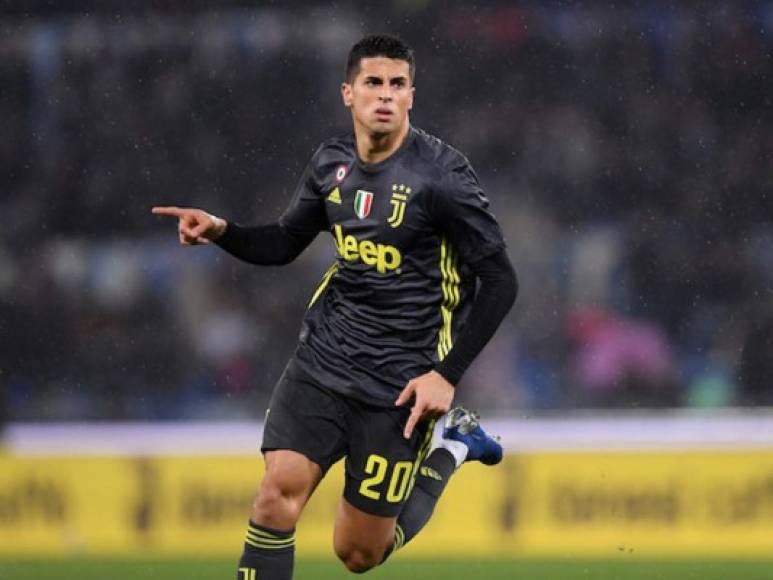 El Manchester City sigue muy interesado en Joao Cancelo, de modo que, según la Gazzetta dello Sport, ha hecho una oferta de 55 millones de euros a la Juventus para fichar al jugador, cantidad que parece satisfacer los deseos de la Vecchia Signora.