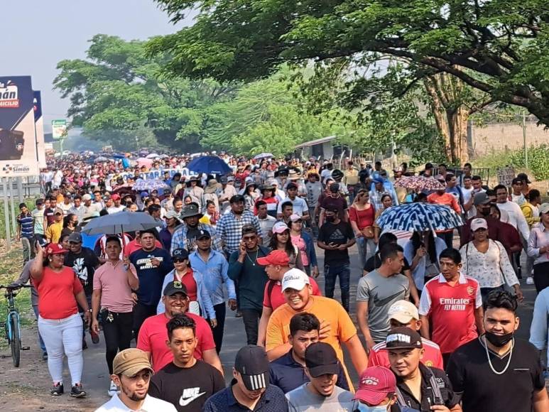 Pobladores de Choluteca (Honduras) se manifestaron este martes en contra de la polémica Ley de Justicia Tributaria. 