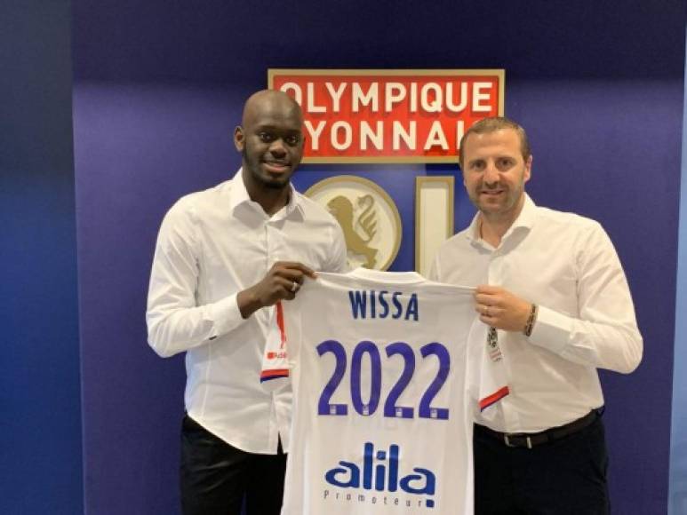 Oficial: El Olympique de Lyon ficha a Eli Wissa. El joven delantero de 16 años llega libre del Stade Lavallois y firma hasta 2022.