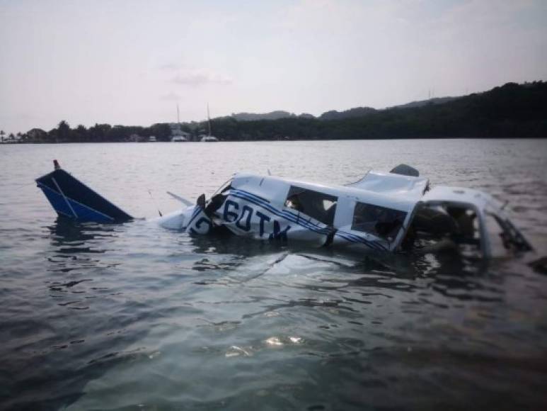 La avioneta en la que se transportaban era un modelo Piper PA-32-260. Se precipitó en el mar caribe en la isla de Roatán, caribe de Honduras.<br/>