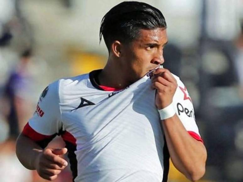 Michaell Chirinos (Lobos BUAP/México) - El habilidoso extremo ha mostrado un gran nivel en la Liga MX y es uno de los legionarios confirmados en la convocatoria de Fabián Coito.