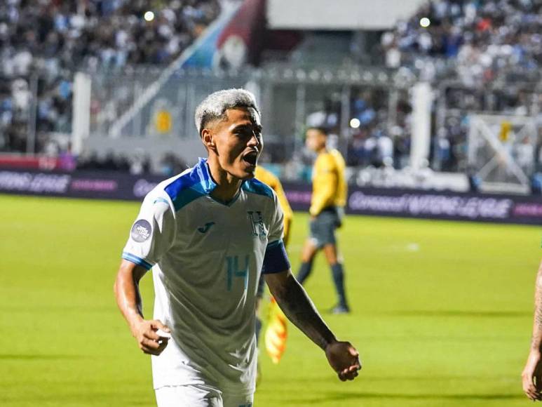 Andy Najar: El seleccionado hondureño recibió una oferta del Olimpia y la misma era por debajo de las pretensiones del futbolista, pero finalmente después de ciertas pláticas se ha llegado a un acuerdo económico..