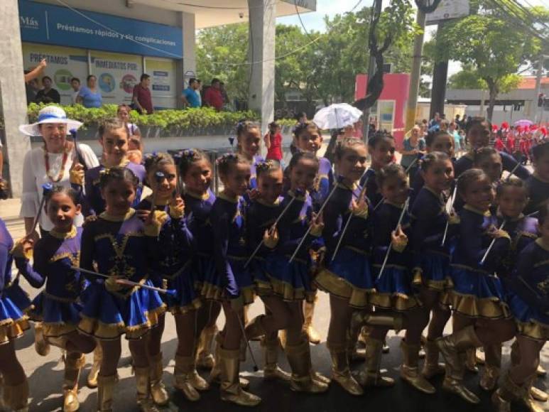 Las palillonas de la Escuela Lila Luz de Maradiaga en San Pedro Sula.