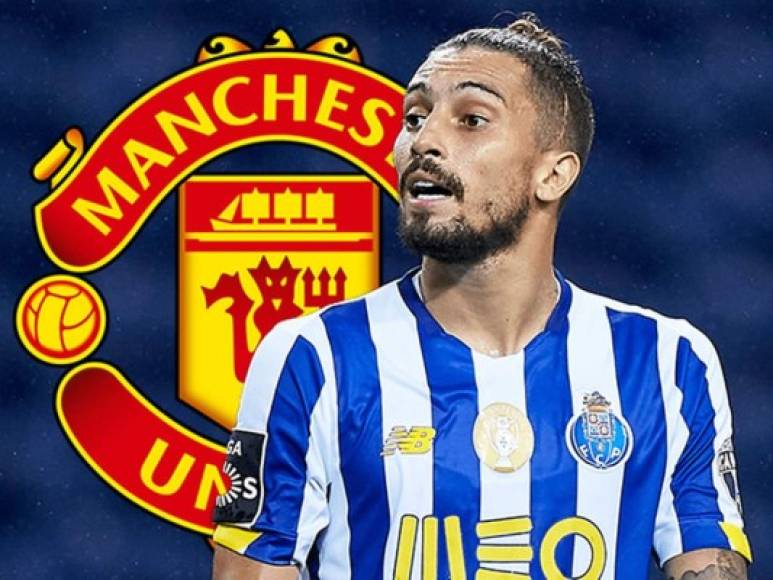 El Manchester United no solo piensa en Jadon Sancho para reforzar su plantilla. Los 'reds devils' quieren también reforzar su lateral izquierdo y desde hace varias semanas un nombre suena con fuerza para fichar: Álex Telles, jugador del Porto. <br/><br/>Según ha informado O Jogo, el United ya habría enviado una oferta formal por brasileño de 27 años por unos 13 millones de euros, pero los portugueses ni si quiera habrían contestado. El club lisboeta quiere más pero están jugando con fuego, ya que su futbolista termina contrato el año que viene y en unos meses ya puede negociar libremente con otro equipo.