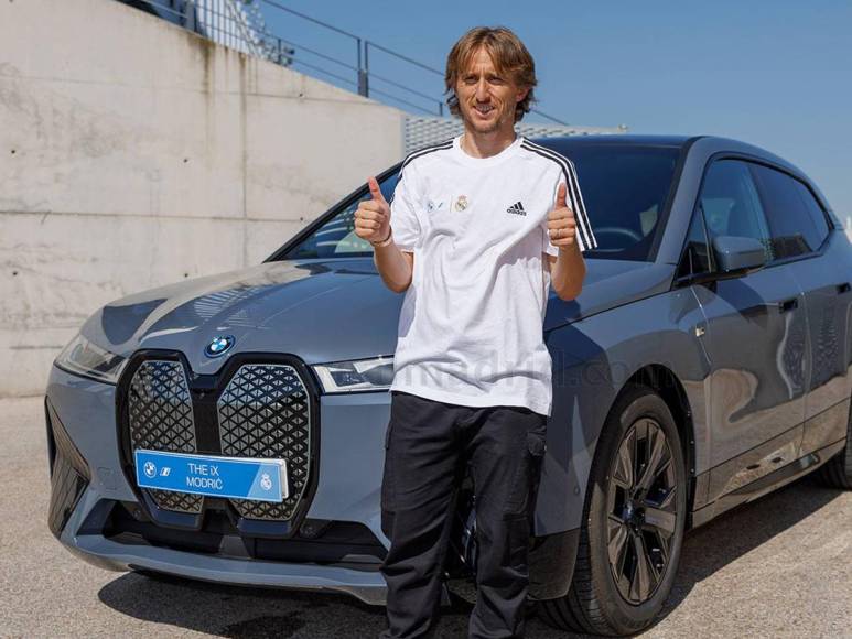 Luka Modric es el único de la plantilla que ha optado por la versión de mayor rendimiento de la gama iX. Escogió un BMW iX M60 que tiene un precio de 140.400 euros.