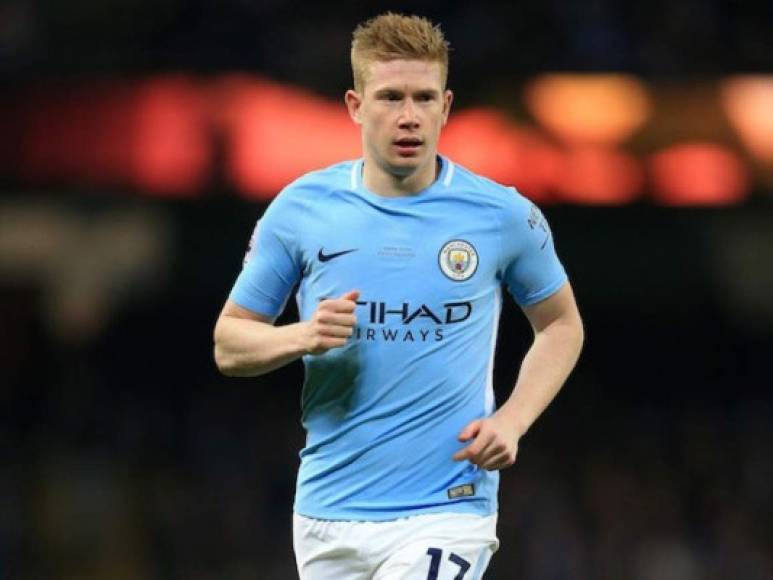 Kevin De Bruyne: Es la figura del Manchester City en el centro del campo y su posible salida preocupa en la directiva de los citizens.